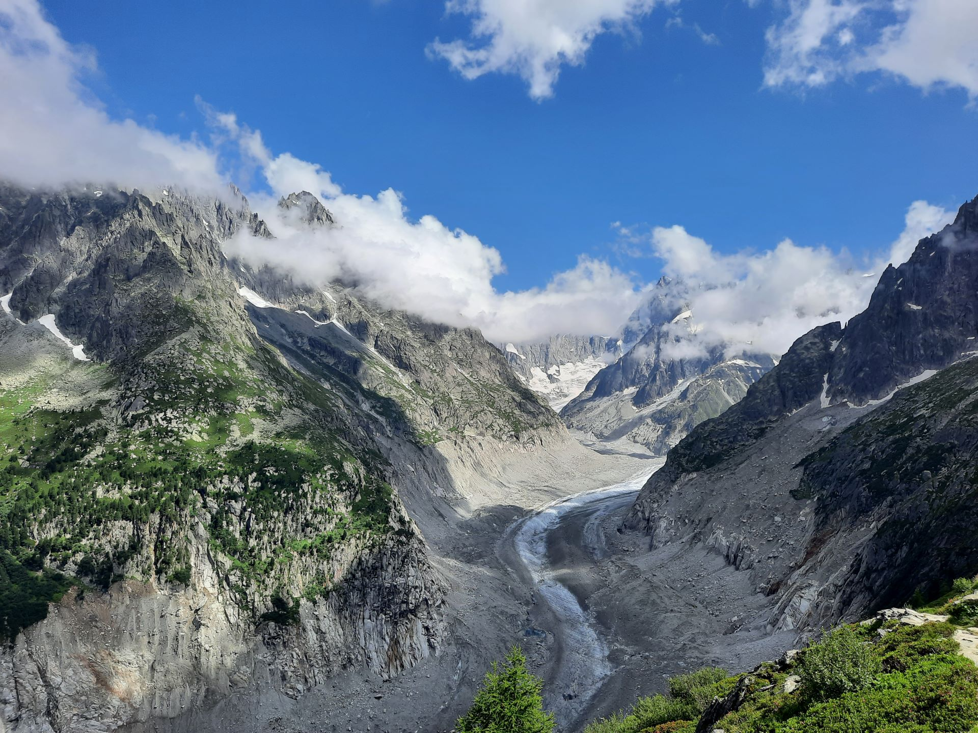 Hiking the French Alps – Grand Balcon Nord trail and Exploring the Ice Cave in the Mont Blanc Massif, Chamonix