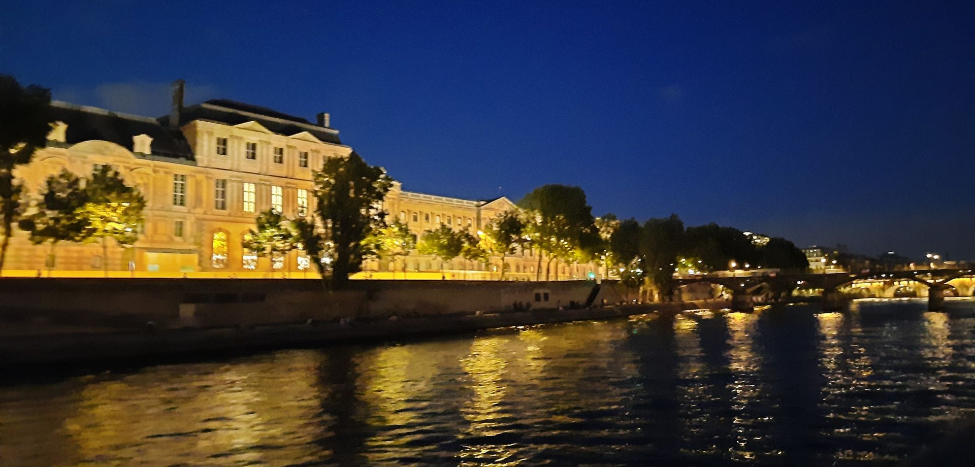 Essential Paris Travel Tips, Tickets & One-Week Itinerary